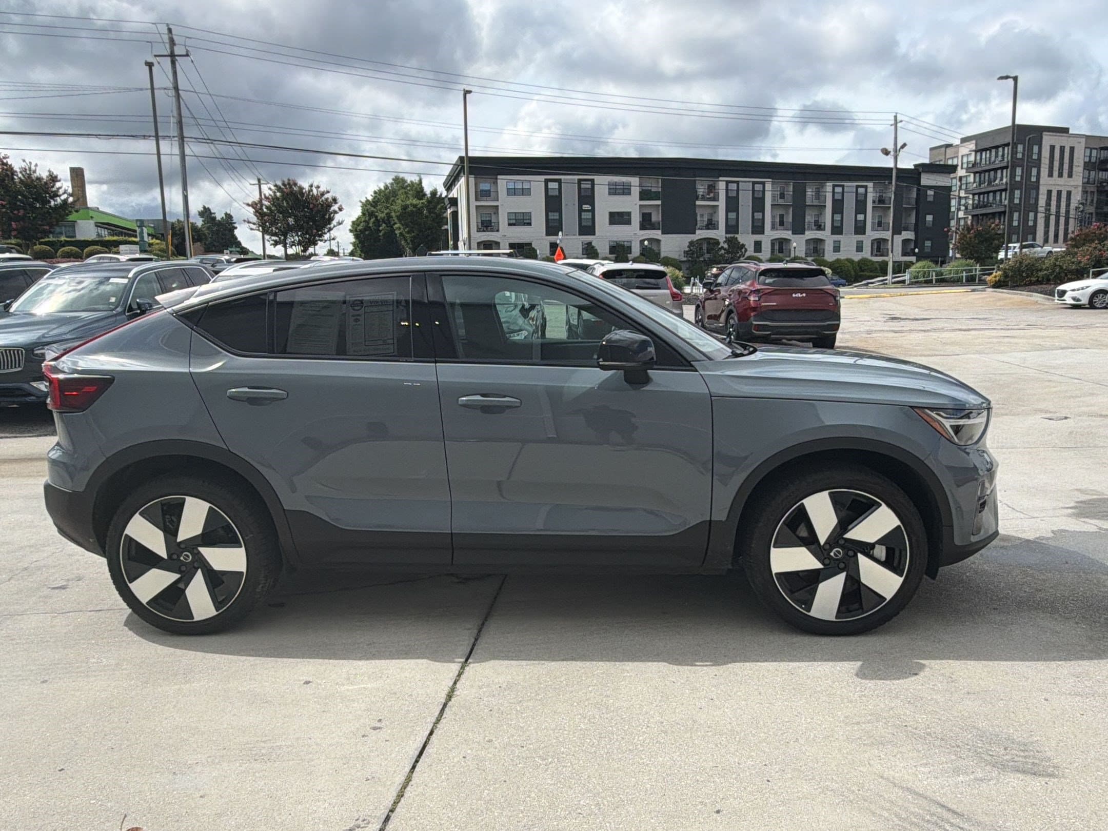 C40 Recharge Pure Electric Plus SUV