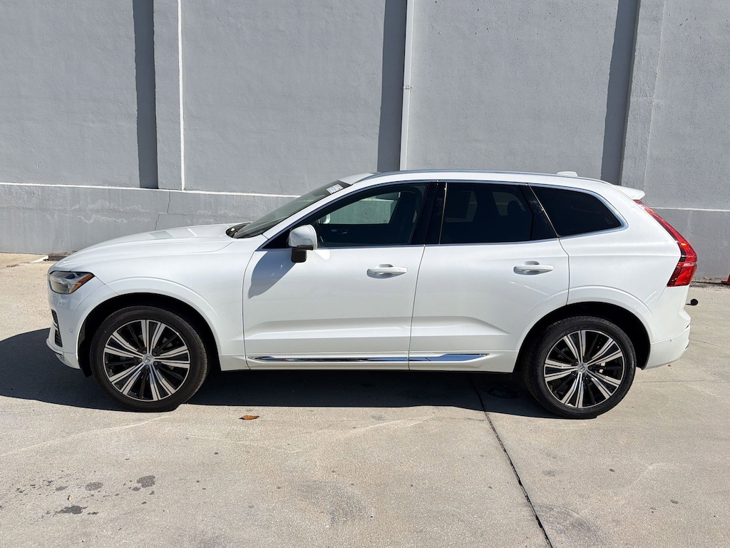 Certified 2023 Volvo XC60 Plus Bright Theme SUV