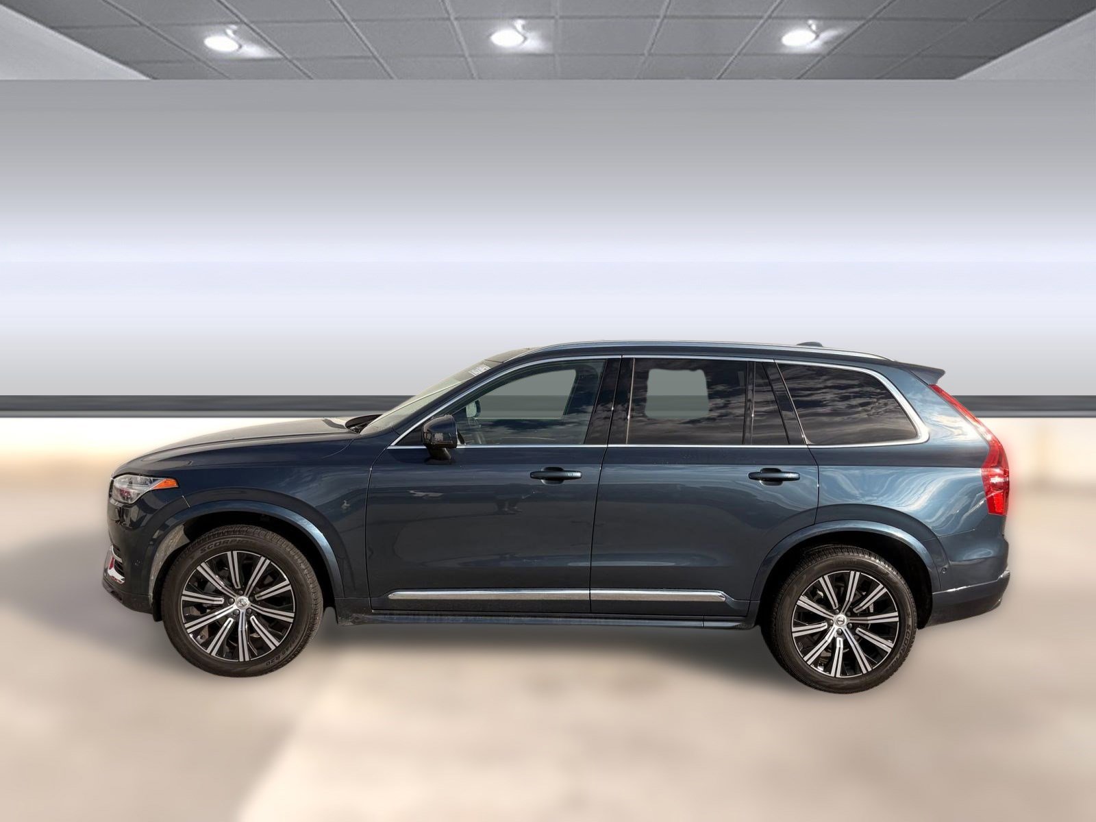 2024 Volvo XC90 Plus photo 2