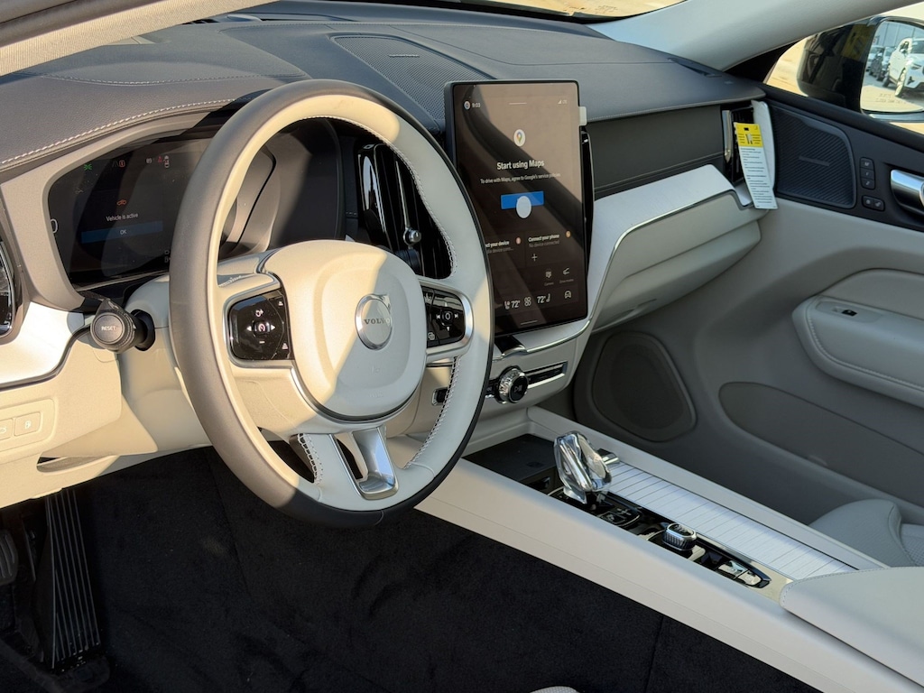 New 2026 Volvo XC60 plug-in hybrid T8 Ultra SUV