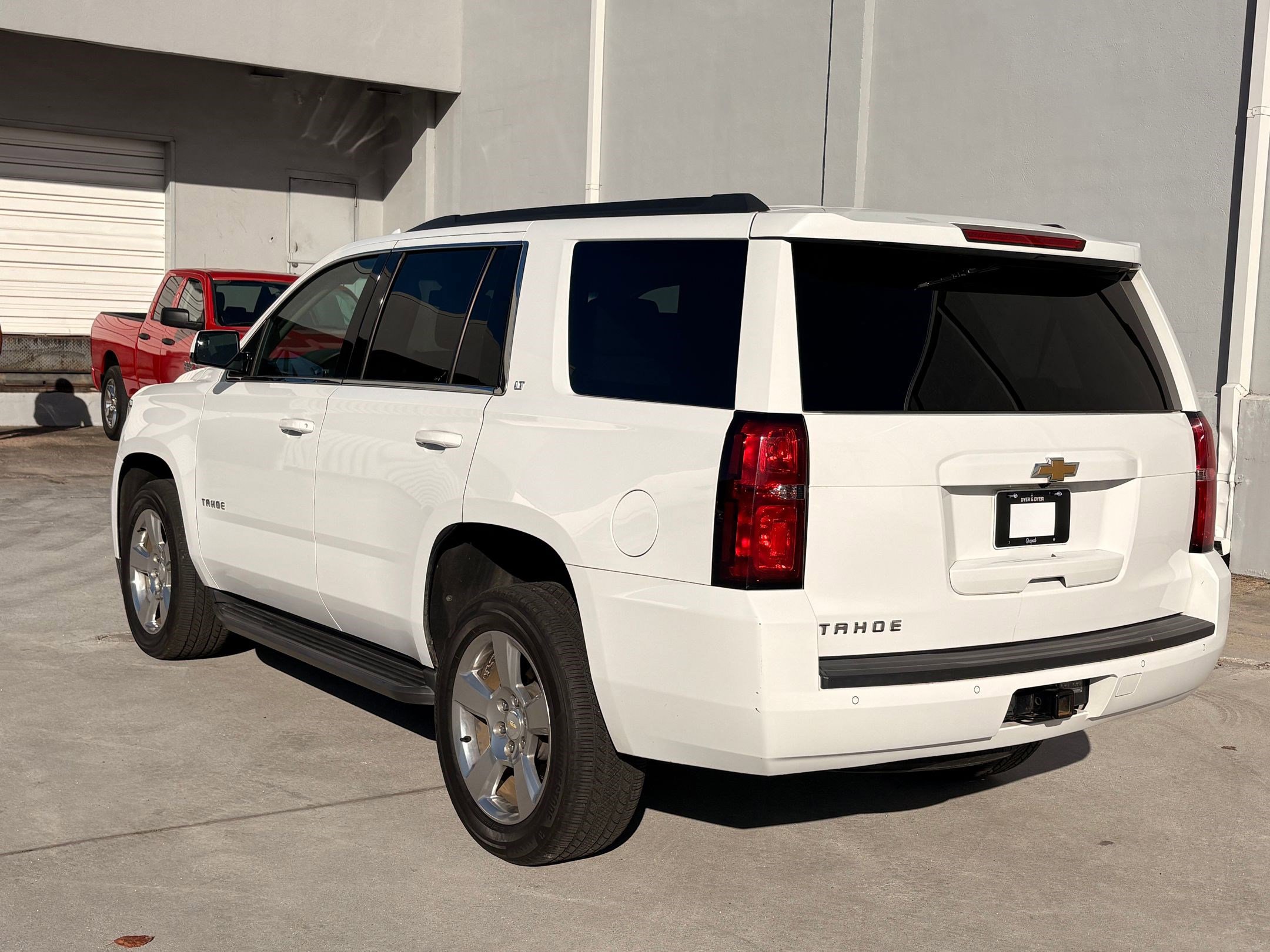 2018 Chevrolet Tahoe LT photo 3