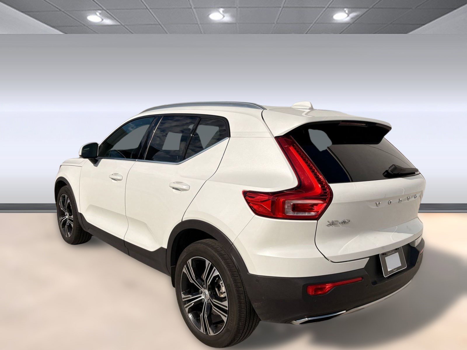 2020 Volvo XC40 Inscription photo 3