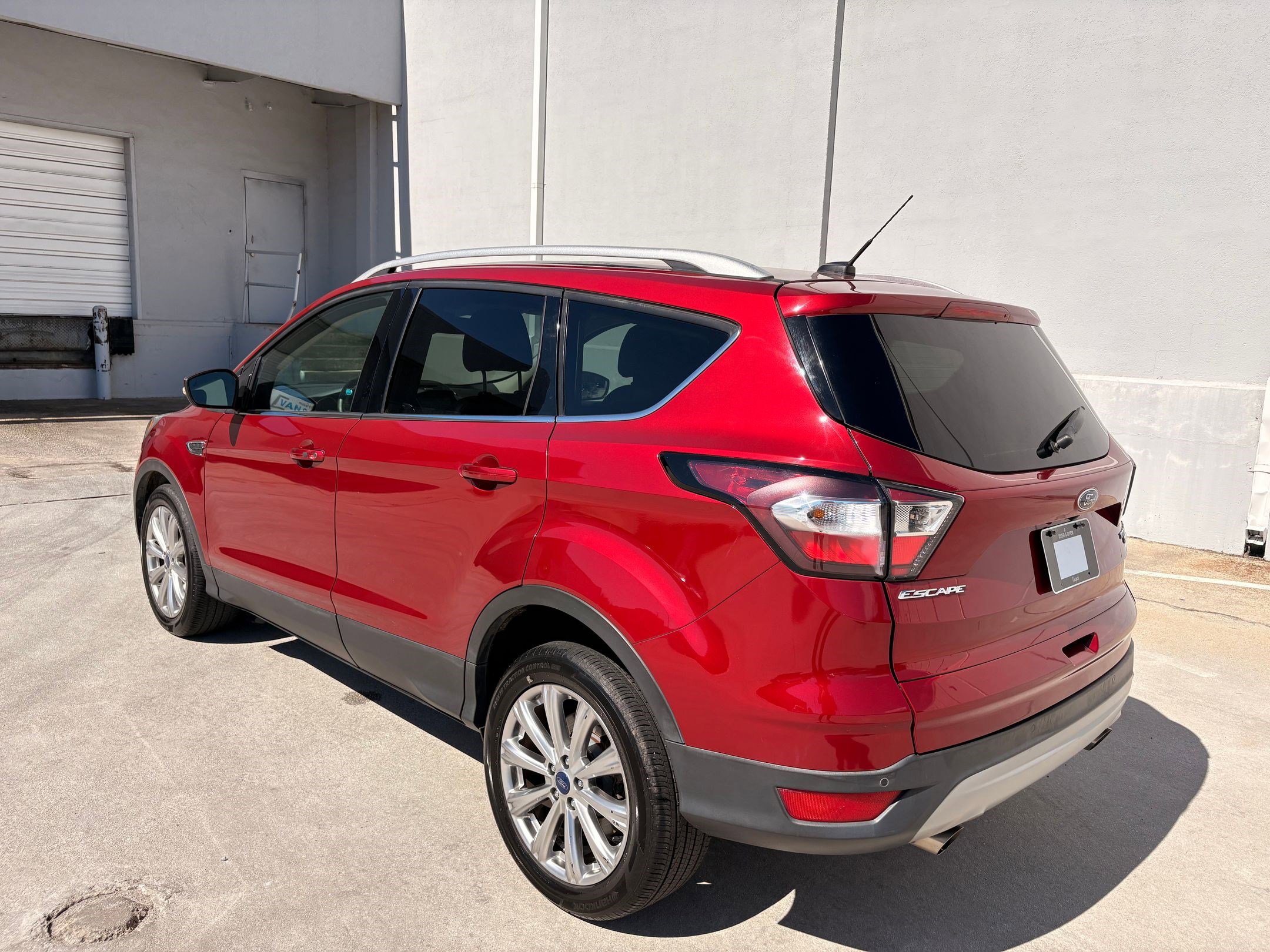 2017 Ford Escape Titanium photo 3