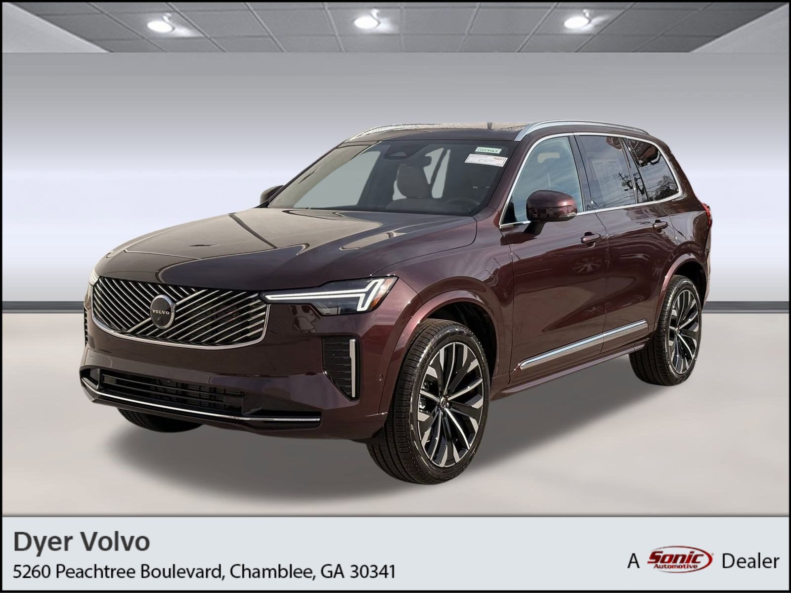 2026 Volvo XC90 Plus's photo