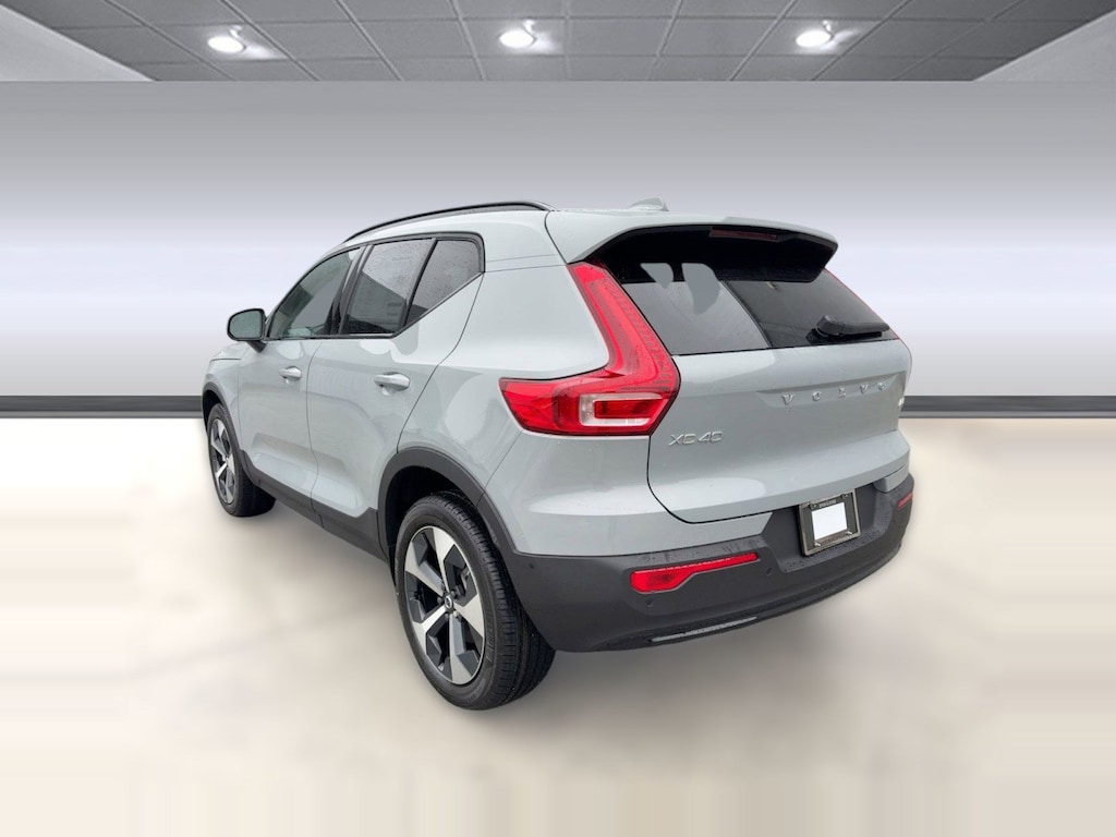 New 2026 Volvo XC40 B5 Plus SUV