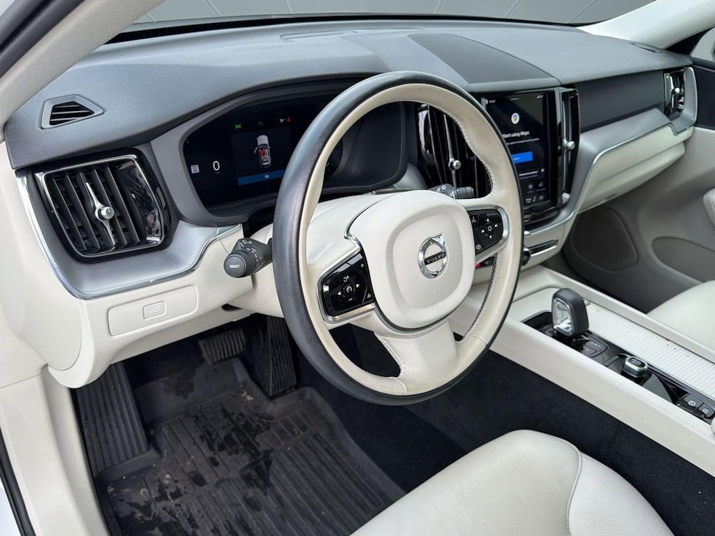 Used 2024 Volvo XC60 Core Dark Theme SUV
