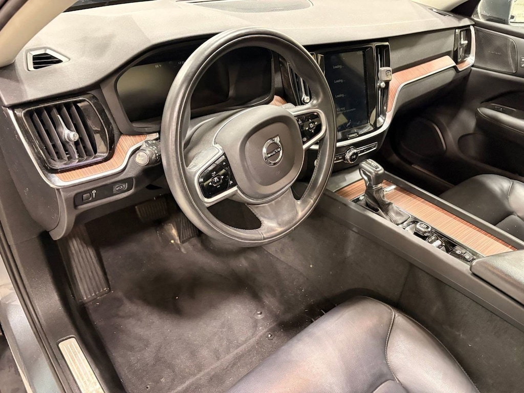 Used 2019 Volvo S60 Momentum Sedan