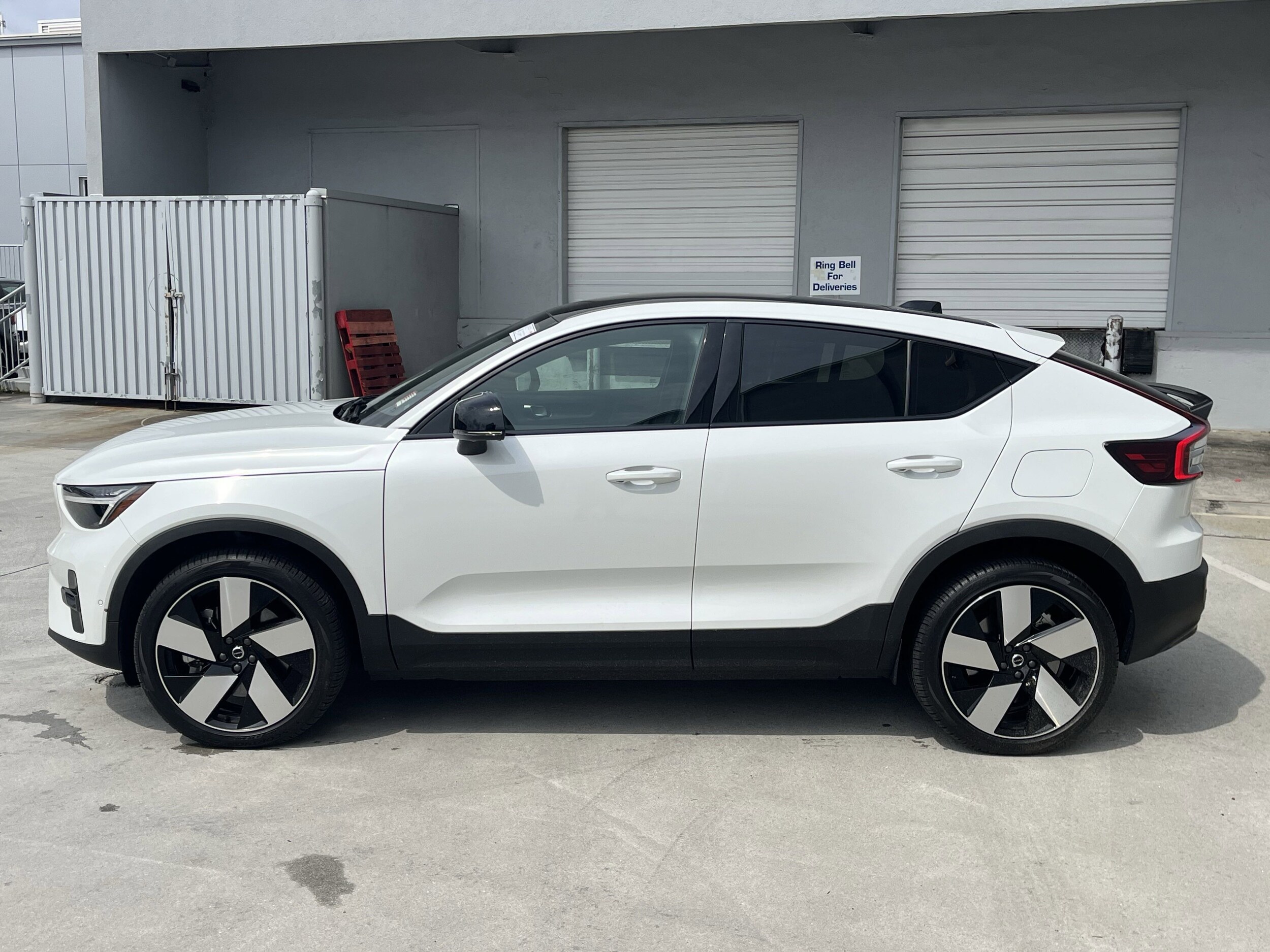 2024 Volvo C40 Recharge Plus photo 4