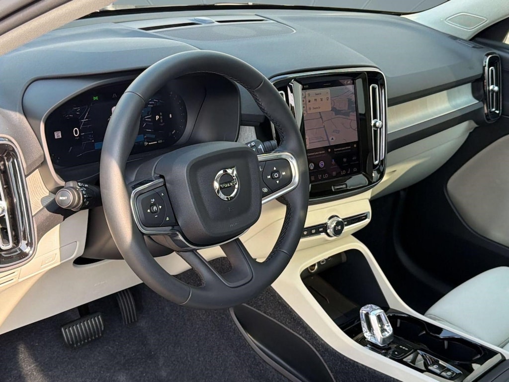 Used 2026 Volvo XC40 B5 Plus SUV