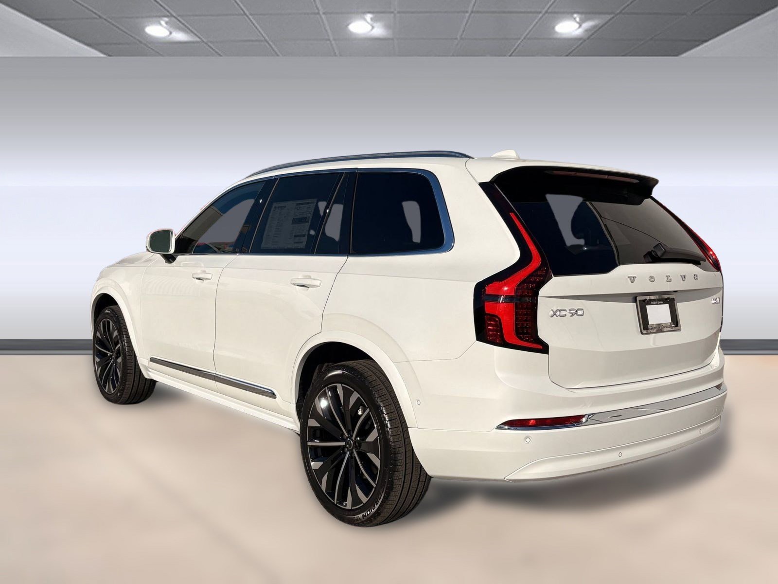 2026 Volvo XC90 photo 2