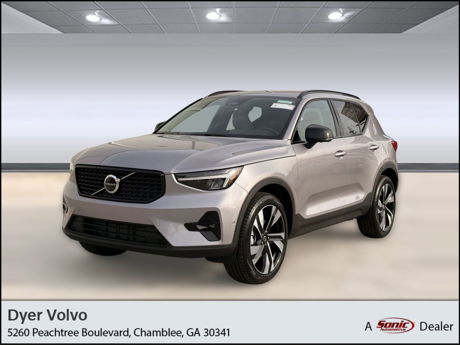 2026 Volvo XC40 Plus's photo