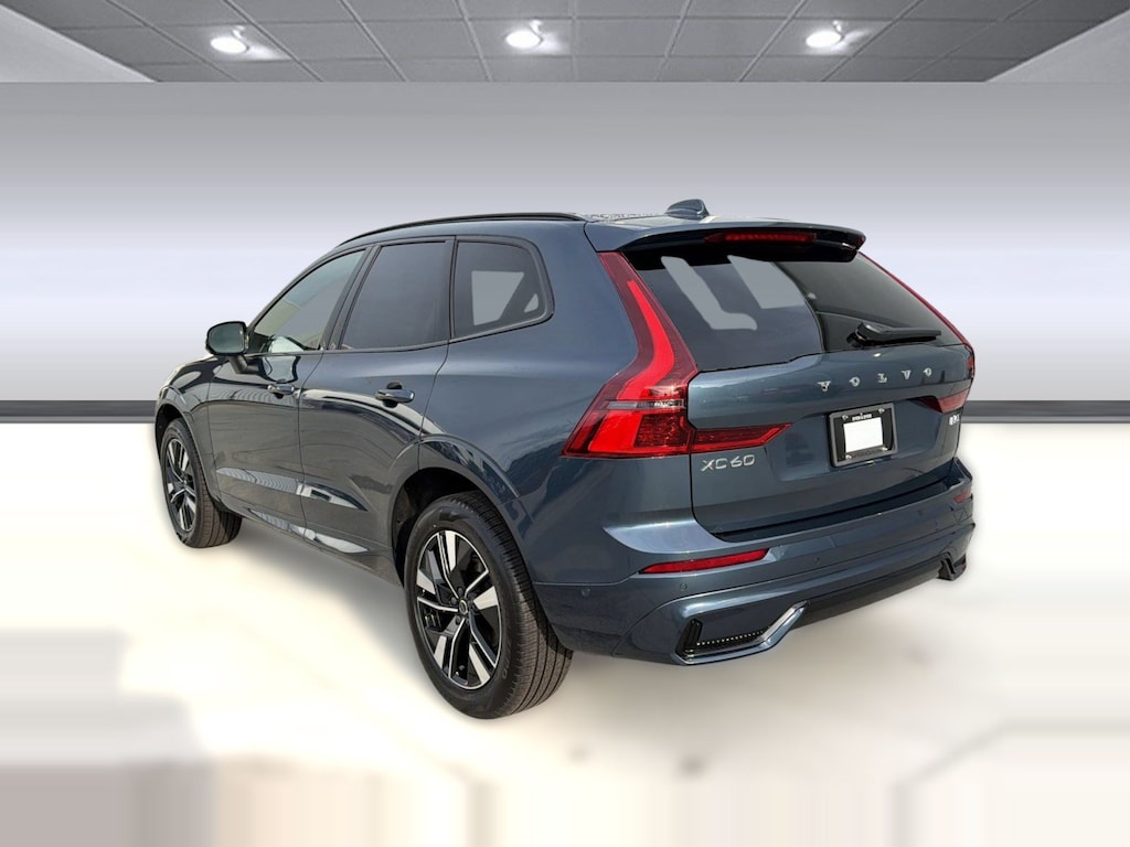 New 2026 Volvo XC60 B5 Plus SUV