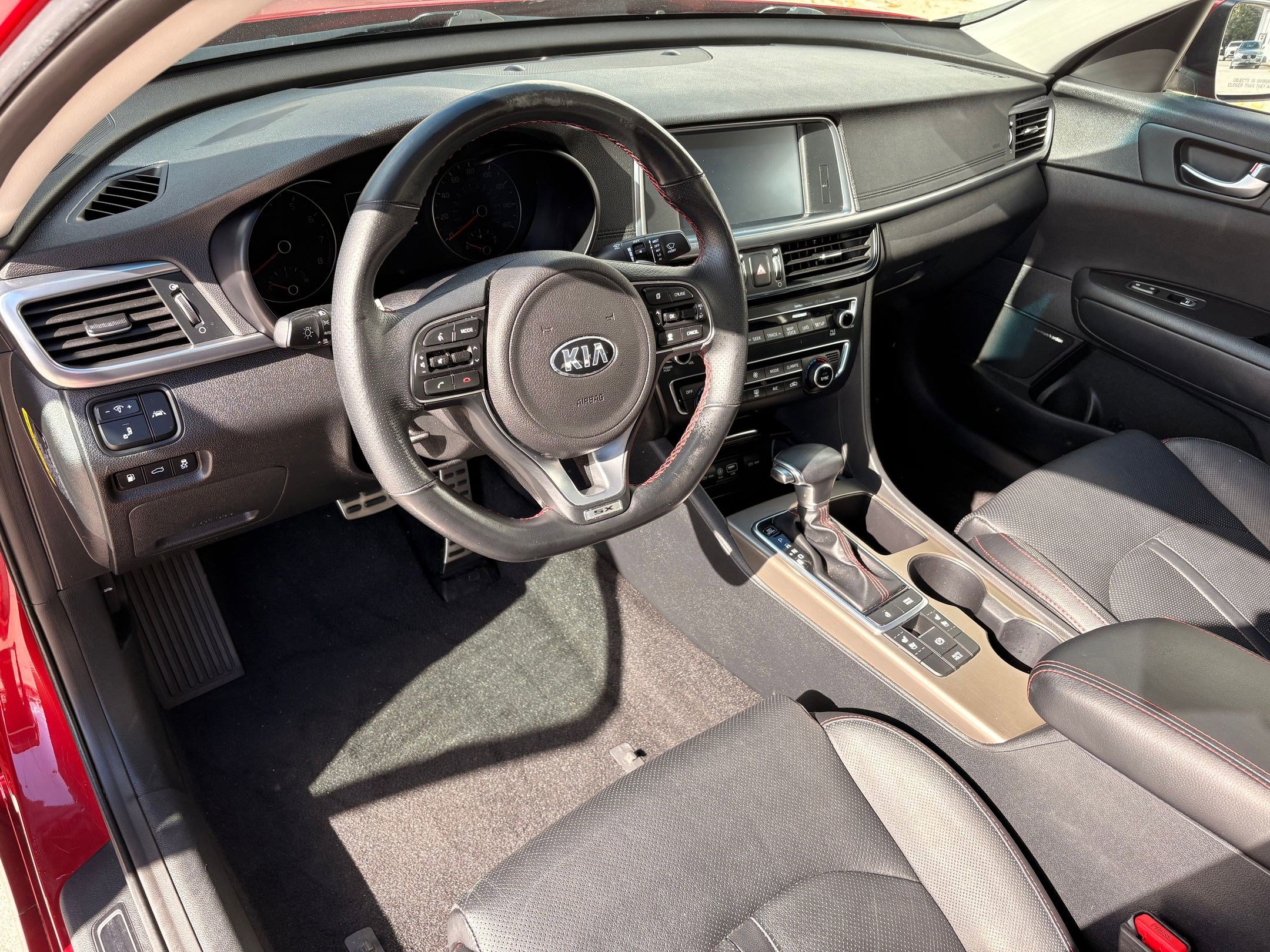 2016 Kia Optima SX Turbo photo 4