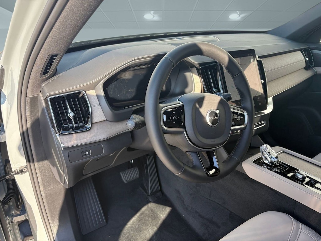 New 2026 Volvo XC90 B6 Plus 7-Seater SUV