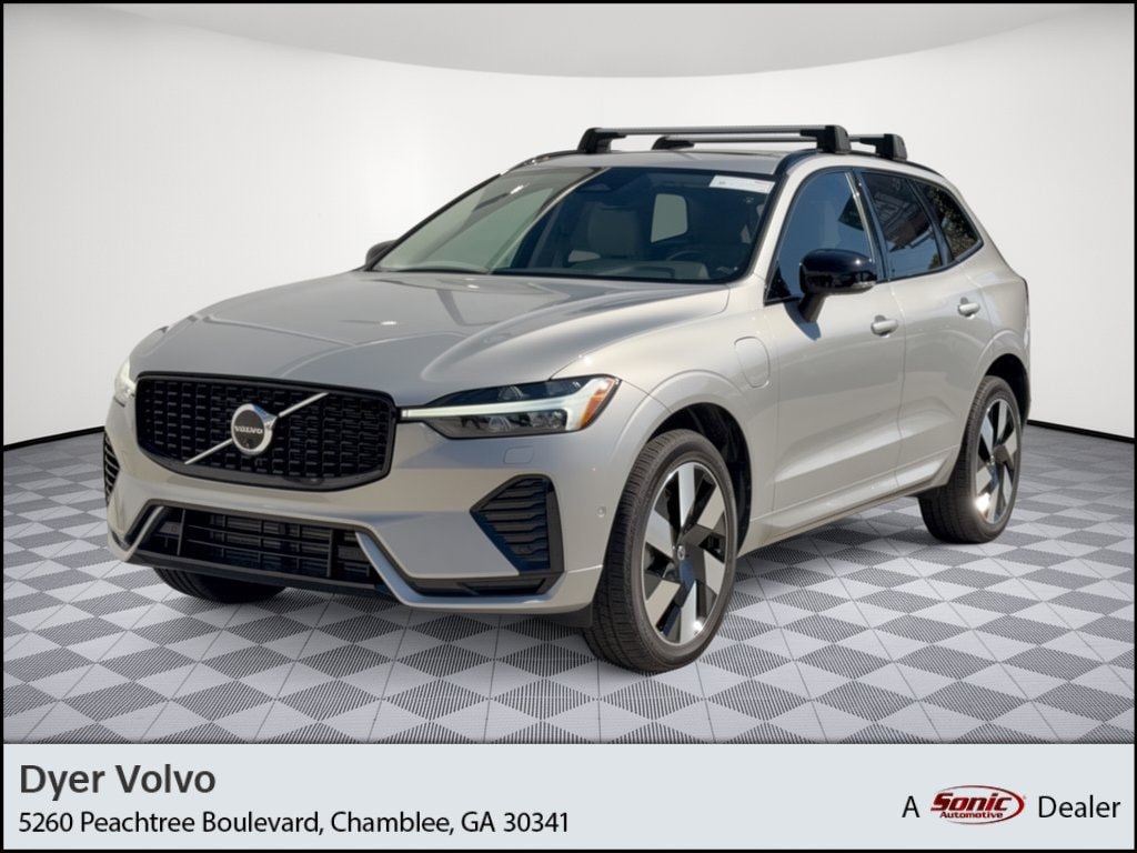 2025 Volvo XC60 plug-in hybrid SUV 