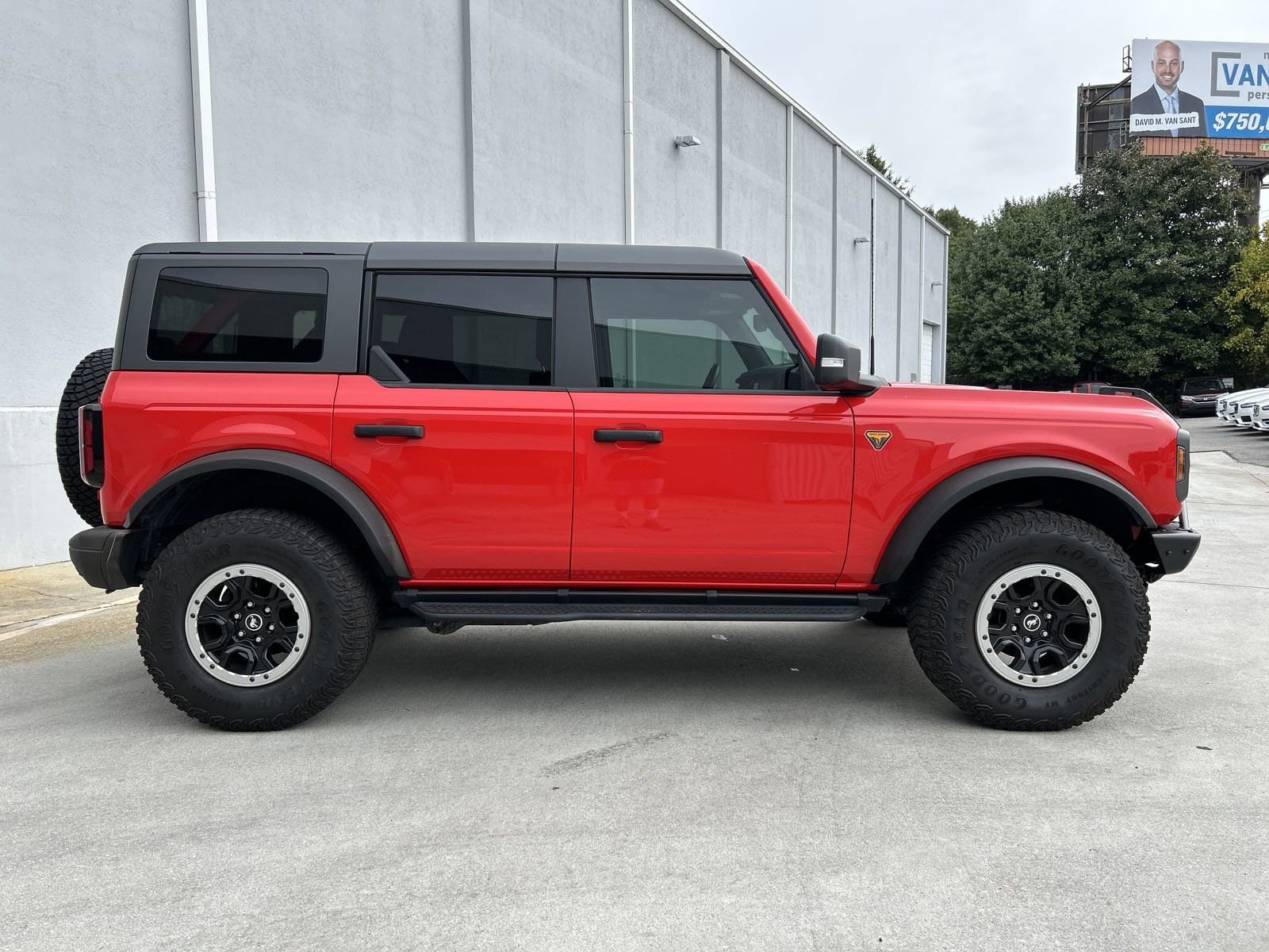 Used 2022 Ford Bronco 4-Door Badlands with VIN 1FMEE5DP8NLB40861 for sale in Chamblee, GA