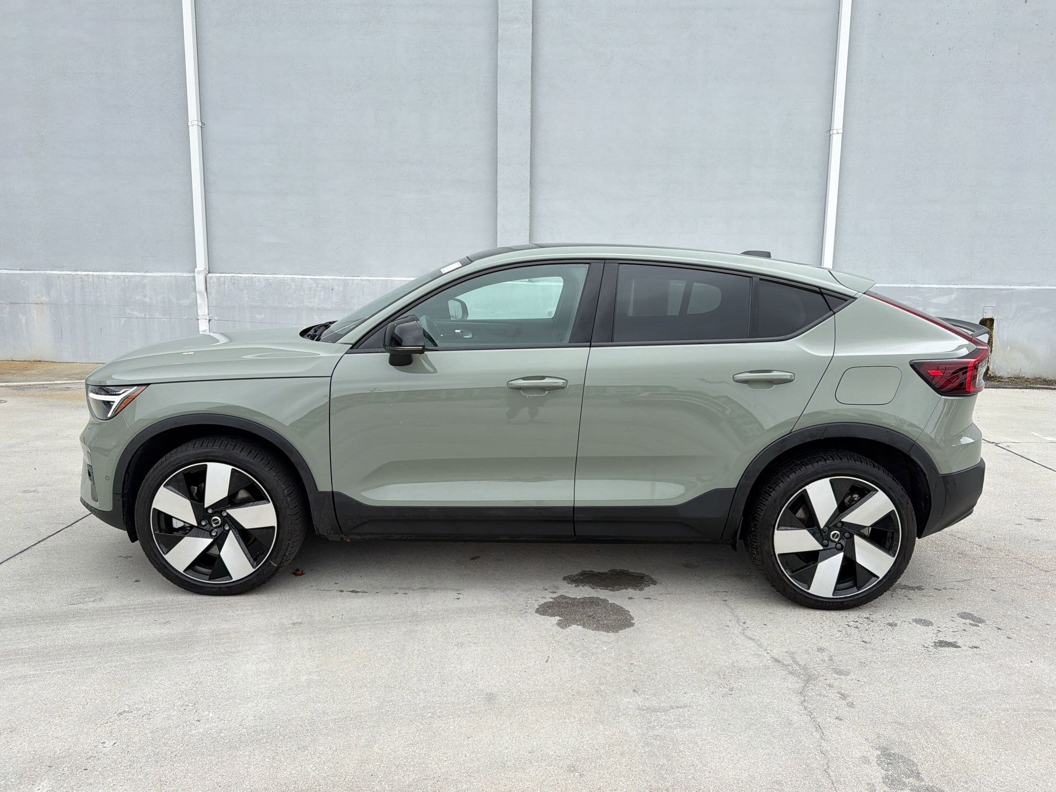 Used 2023 Volvo C40 Ultimate with VIN YV4ED3GM2P2058952 for sale in Chamblee, GA