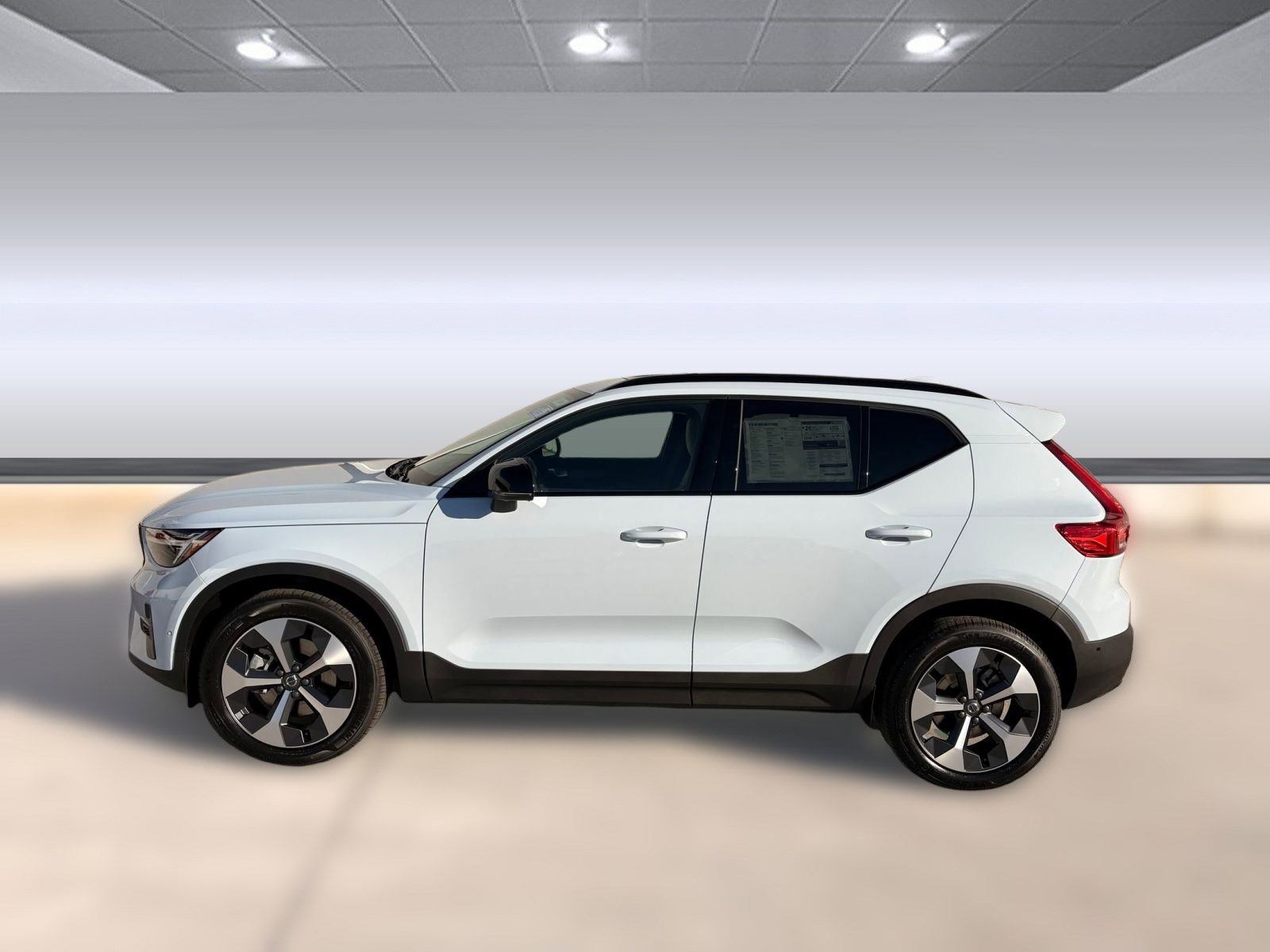 2026 Volvo XC40 Plus photo 2