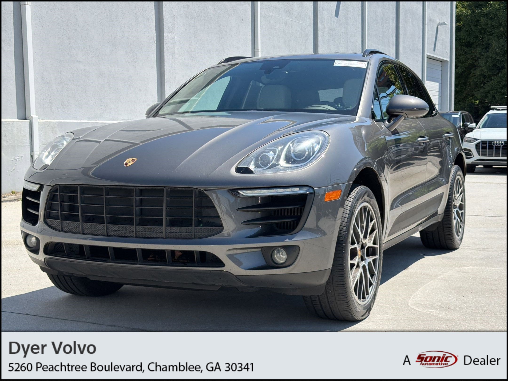 2016 Porsche Macan S's photo