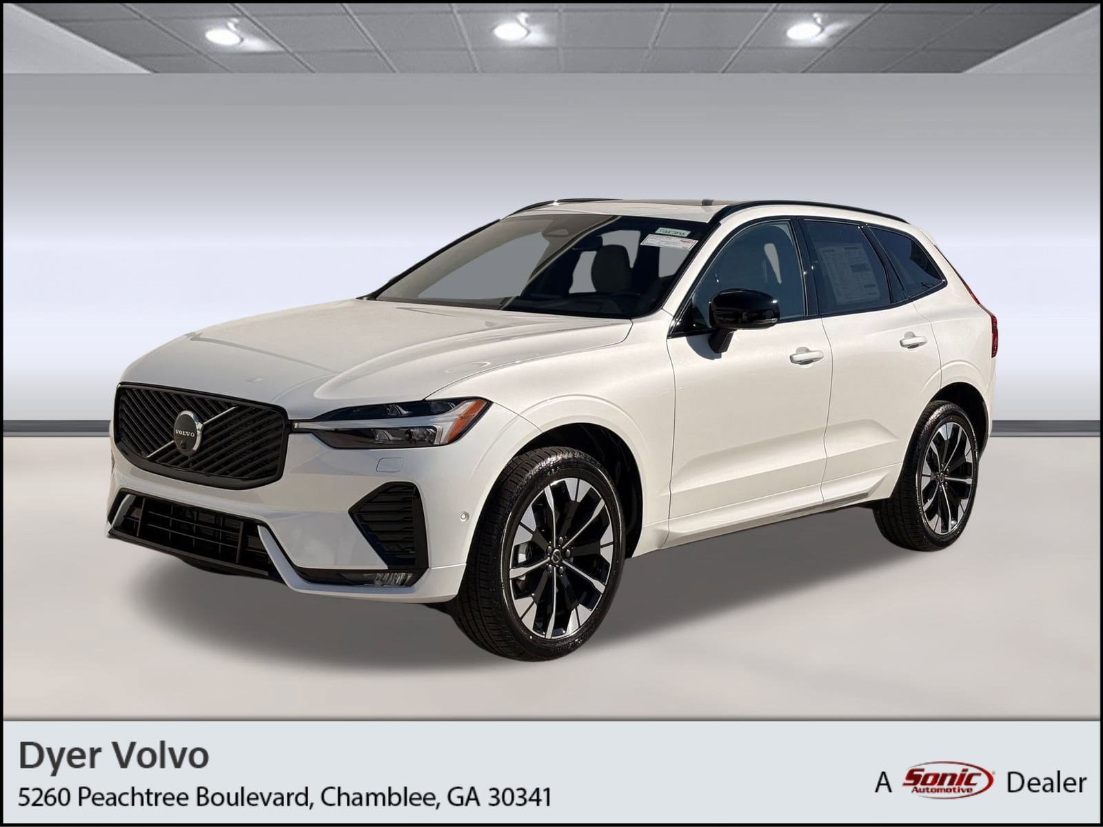 2026 Volvo XC60 Plus's photo