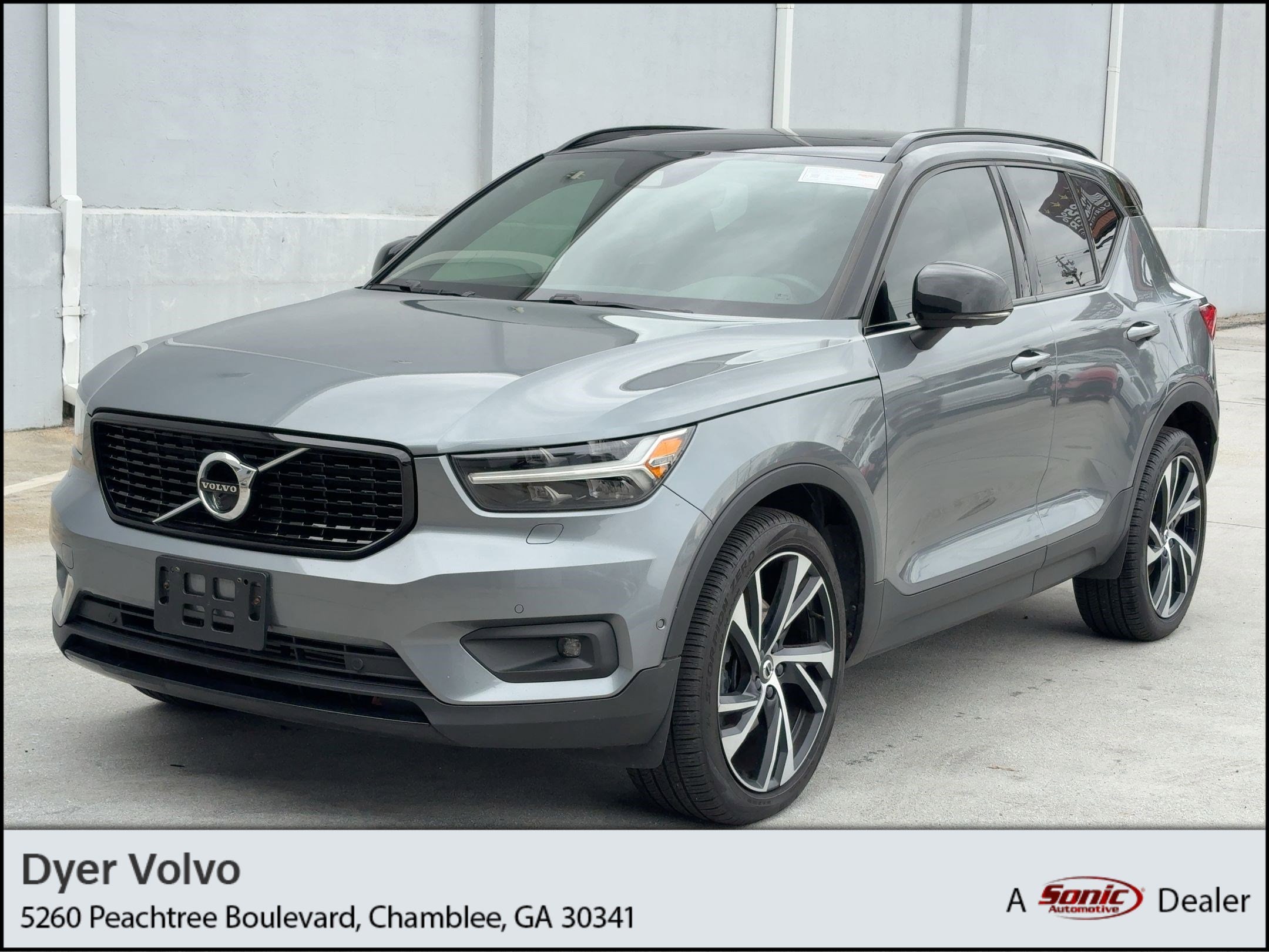 2019 Volvo XC40 R-Design's photo