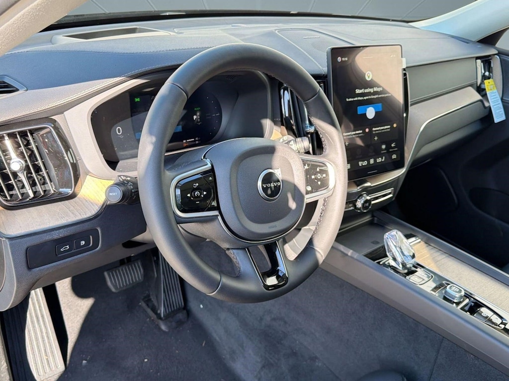 New 2026 Volvo XC60 plug-in hybrid T8 Ultra SUV