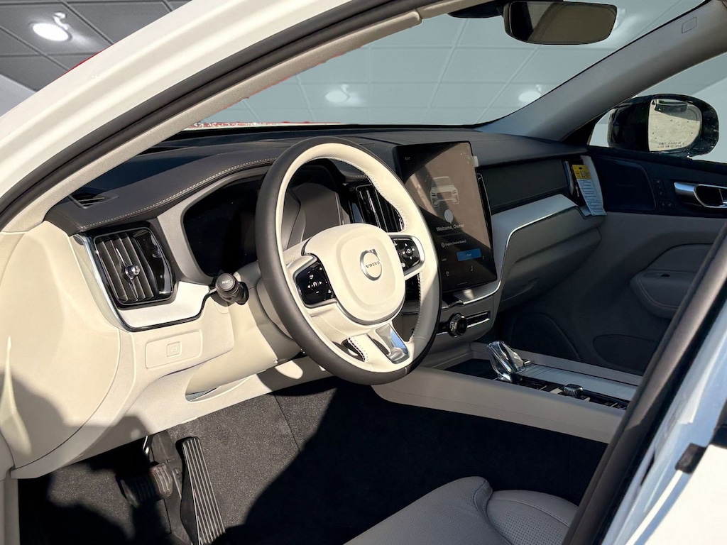 New 2026 Volvo XC60 B5 Ultra SUV