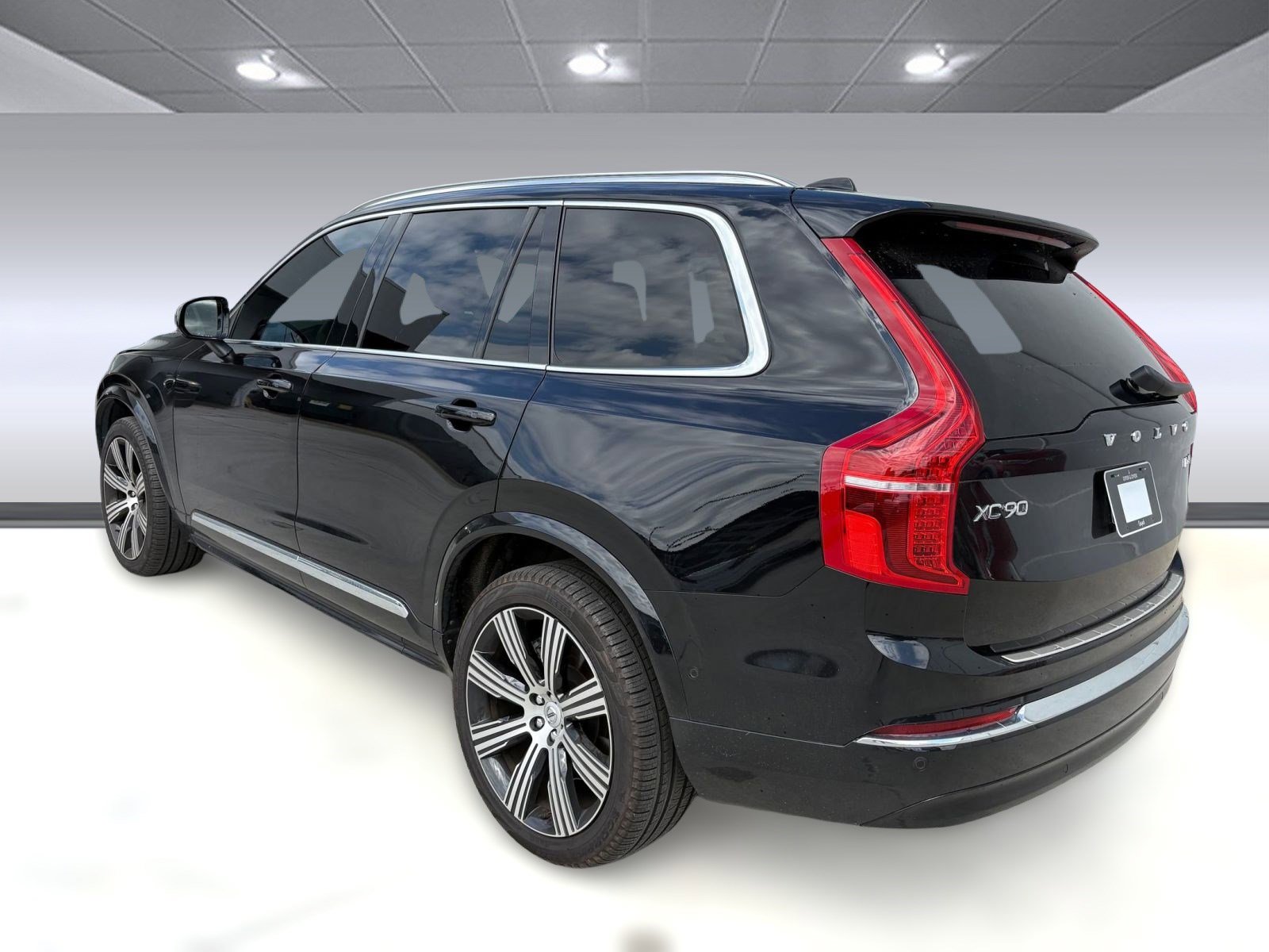 2023 Volvo XC90 Ultimate photo 3
