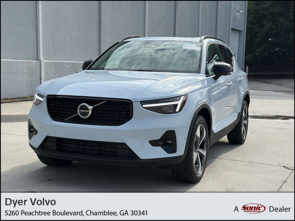 New 2026 Volvo XC40 B5 Plus SUV