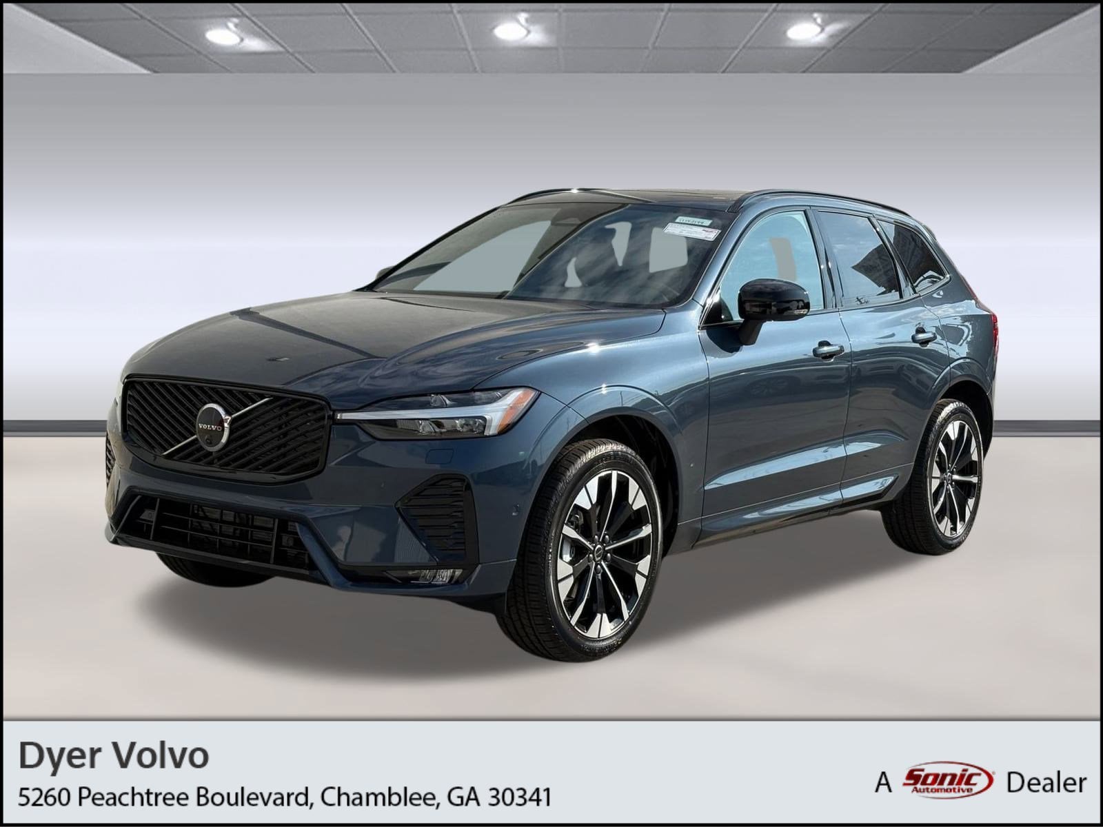 2026 Volvo XC60 Plus's photo