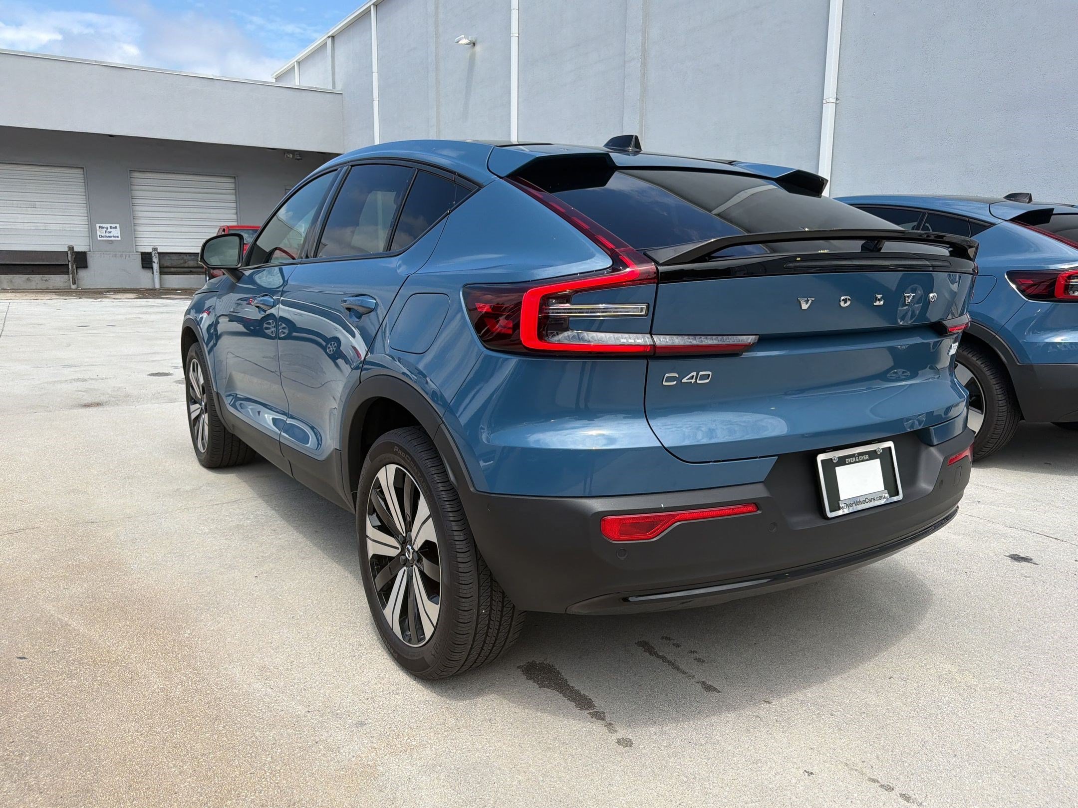 C40 Recharge Pure Electric Plus SUV