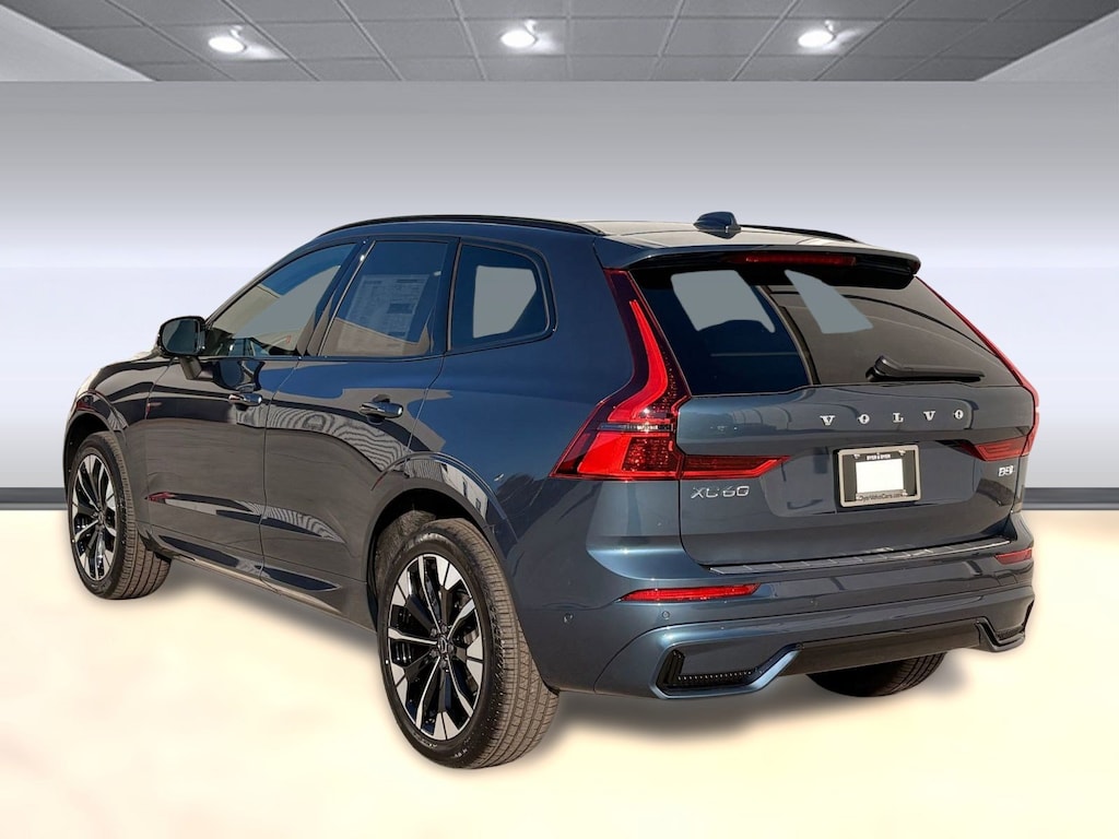 New 2026 Volvo XC60 B5 Plus SUV