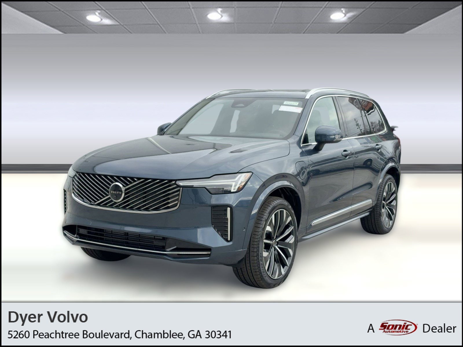 2026 Volvo XC90 Plus's photo
