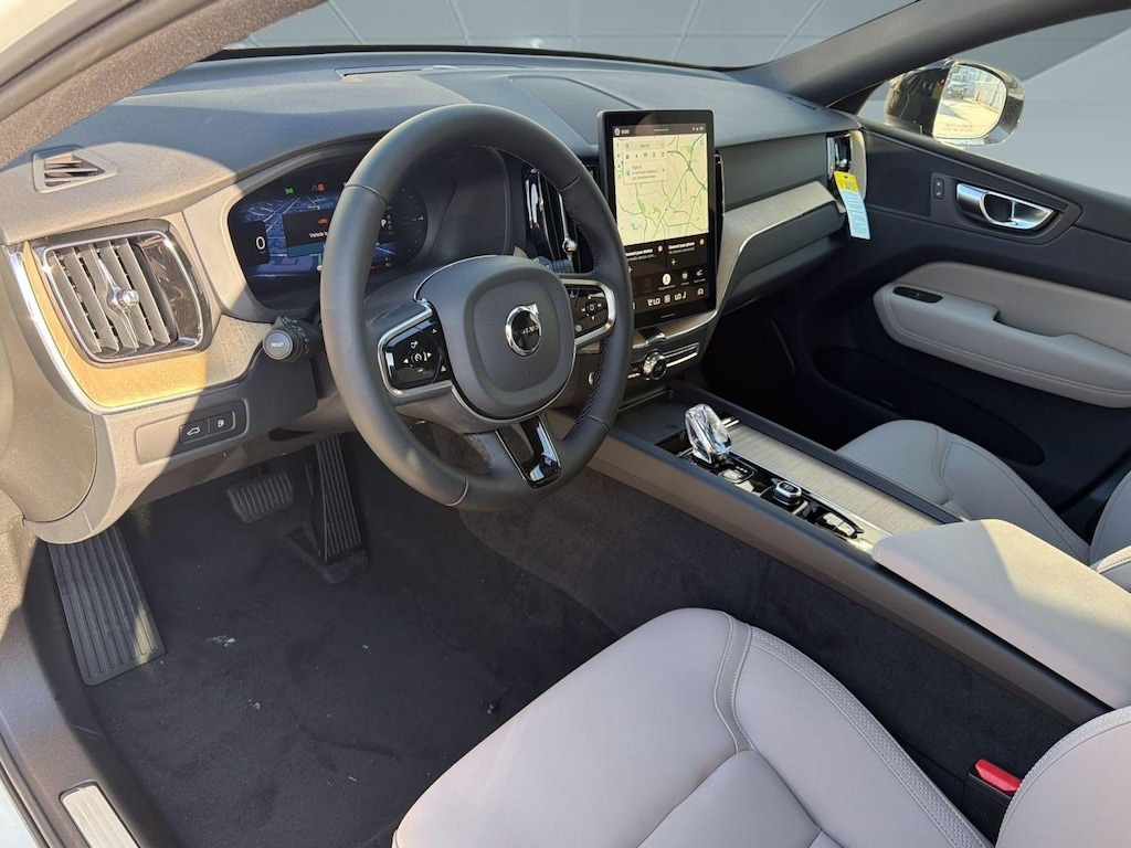 New 2026 Volvo XC60 plug-in hybrid T8 Plus SUV
