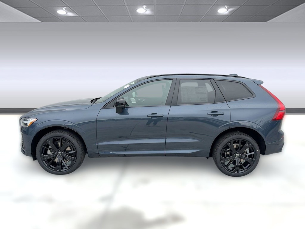 New 2026 Volvo XC60 B5 Ultra Black Edition SUV