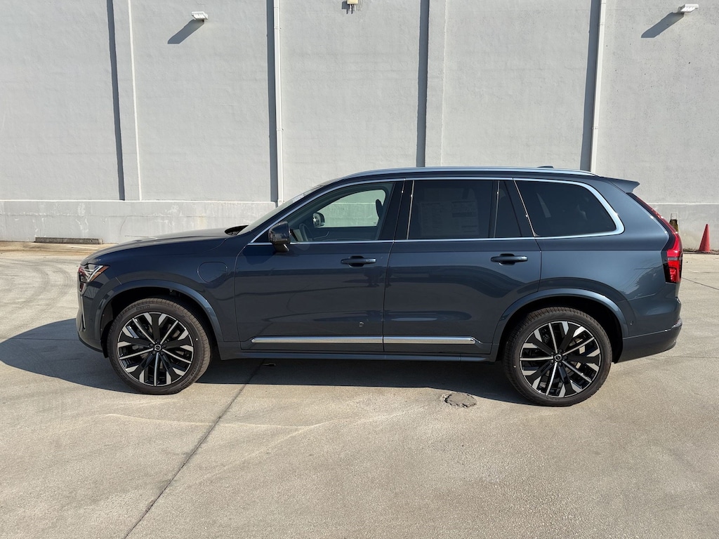 New 2026 Volvo XC90 plug-in hybrid T8 Plus 7-Seater SUV