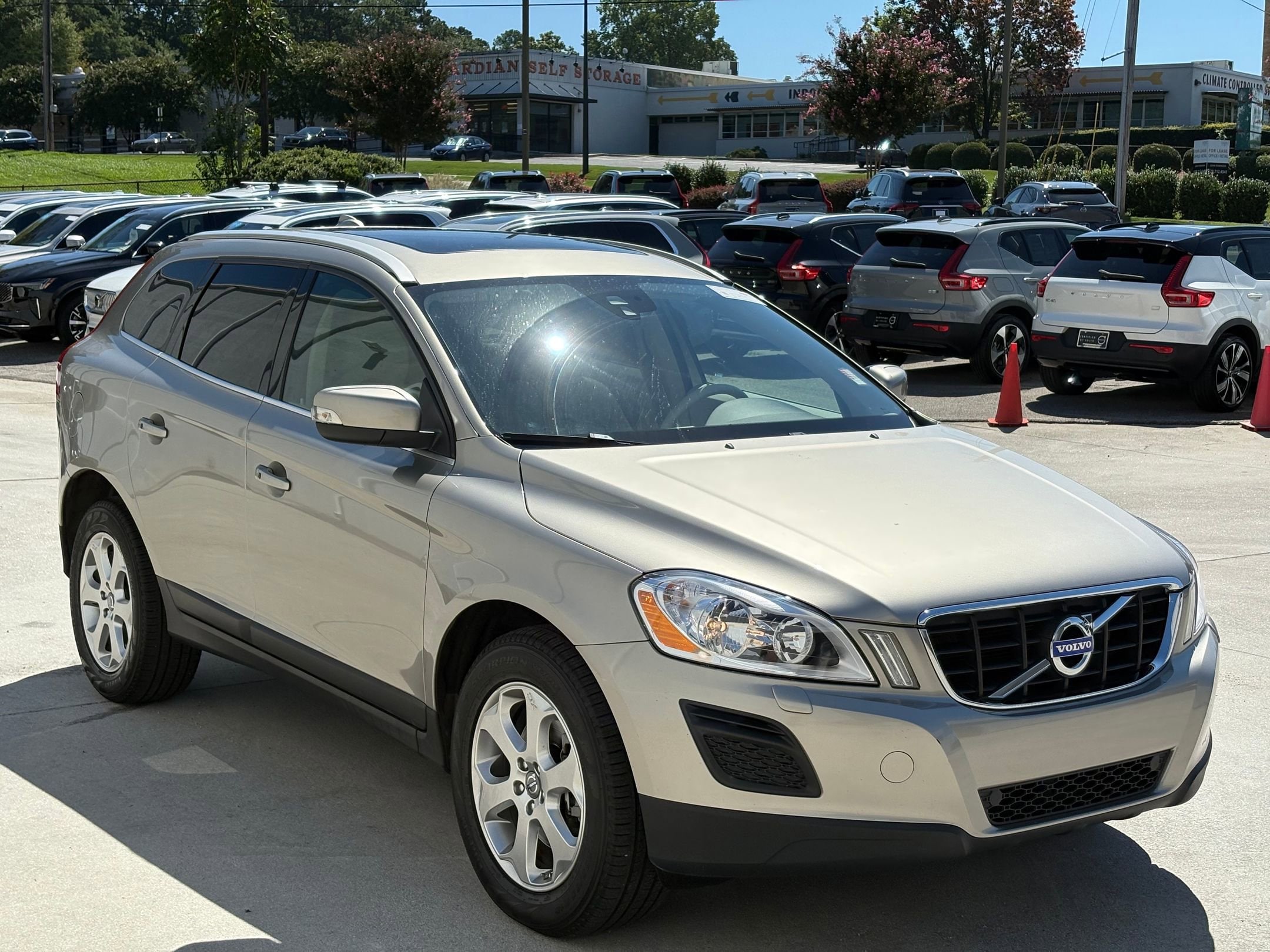 Used 2013 Volvo XC60 3.2 with VIN YV4952DLXD2427752 for sale in Chamblee, GA