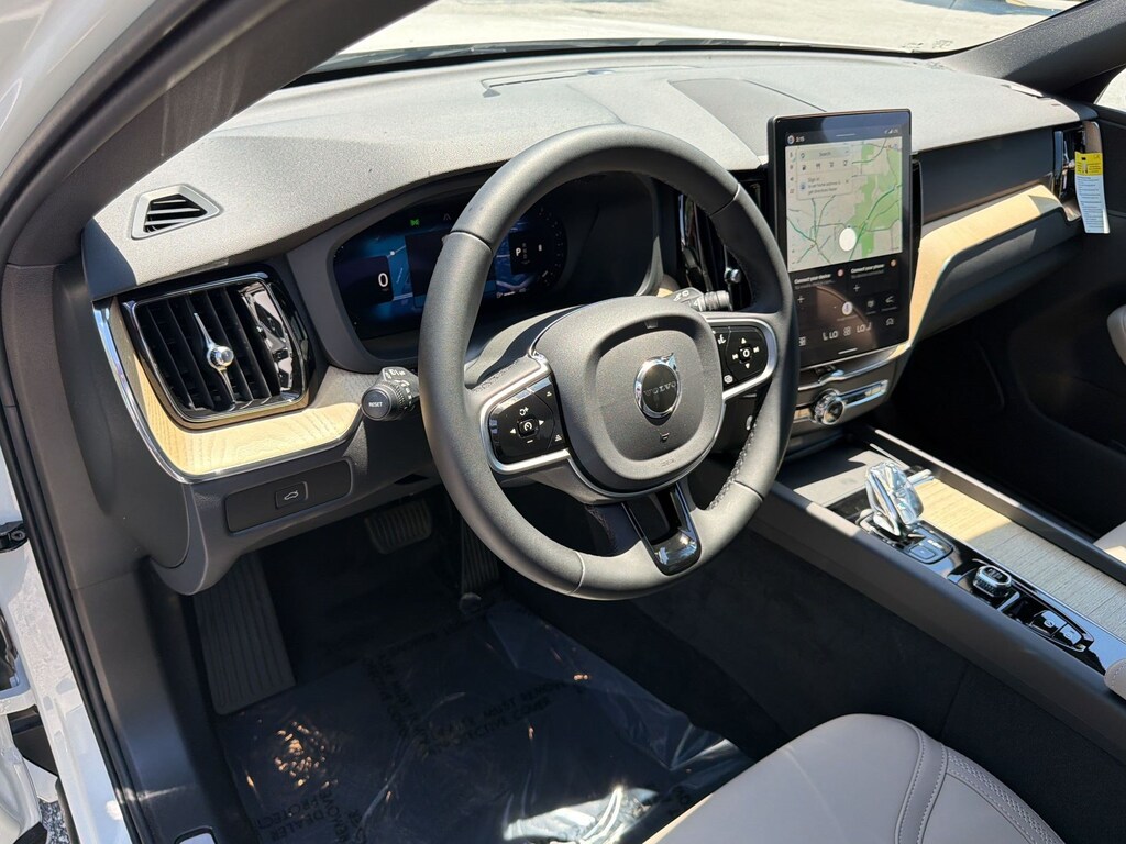 New 2026 Volvo XC60 B5 Core SUV