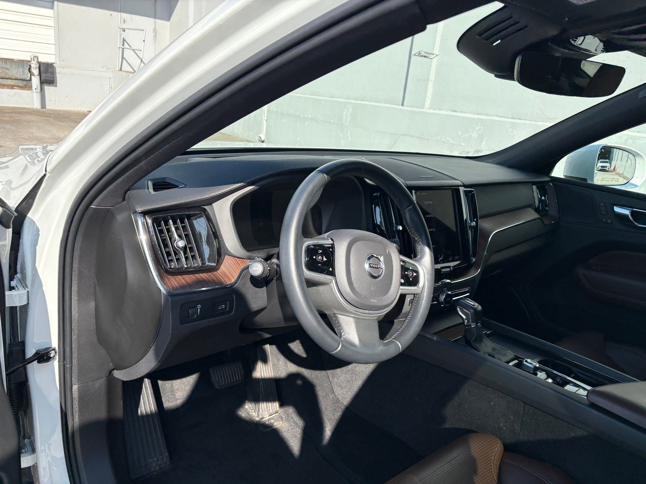 2021 Volvo XC60 Inscription photo 4