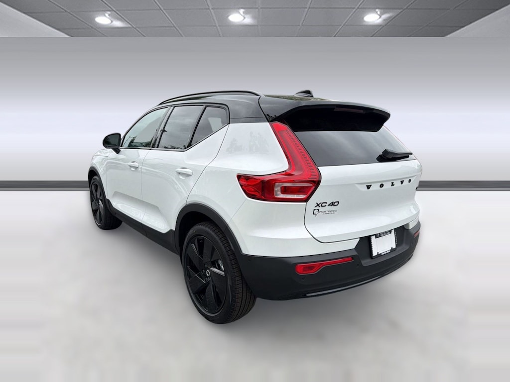 New 2026 Volvo XC40 B5 Ultra Black Edition SUV