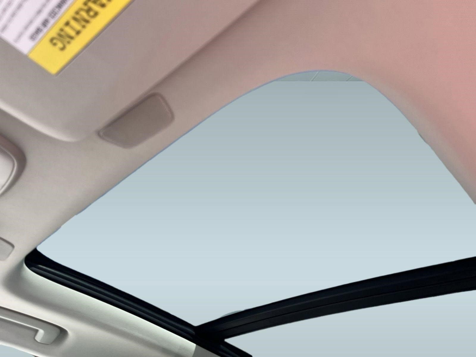 2026 Volvo XC90 Ultra - Photo 16