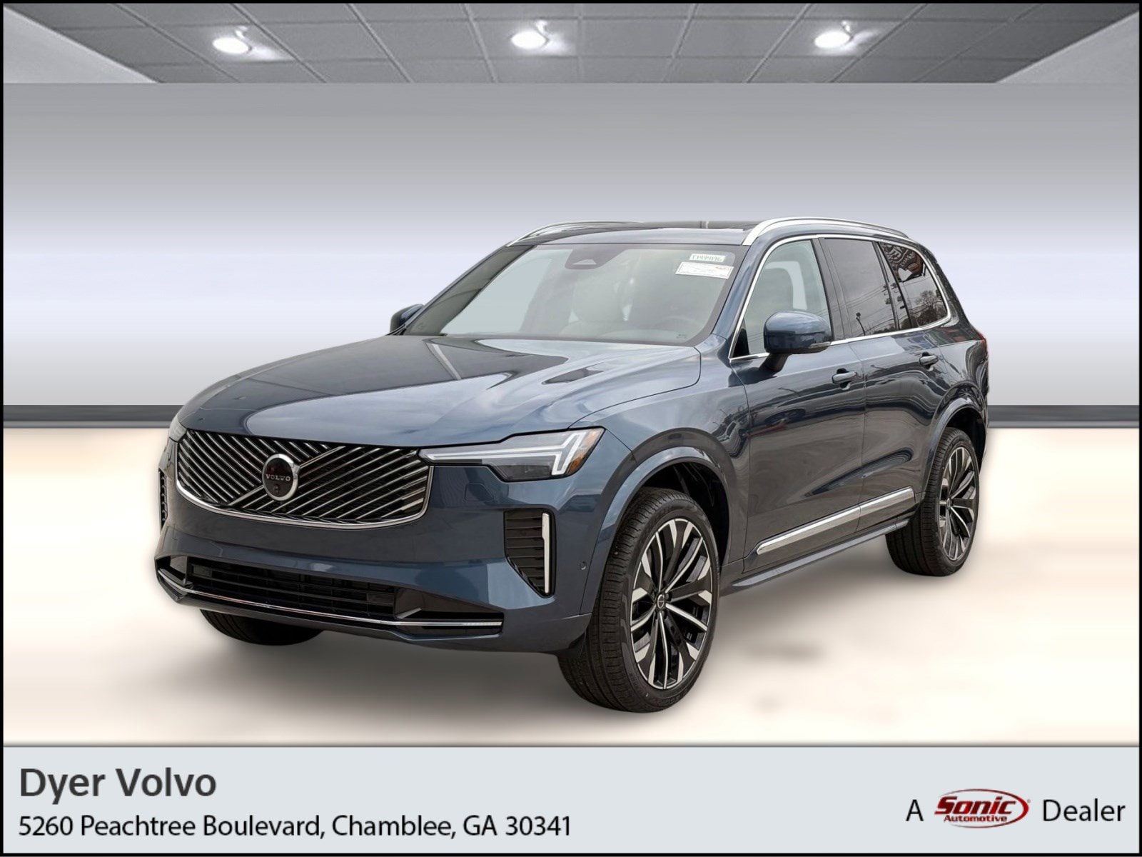 2026 Volvo XC90 Plus's photo