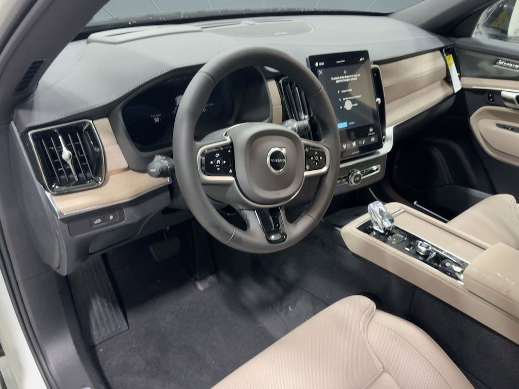 New 2026 Volvo XC90 plug-in hybrid T8 Ultra Dark Theme 6-Seater SUV