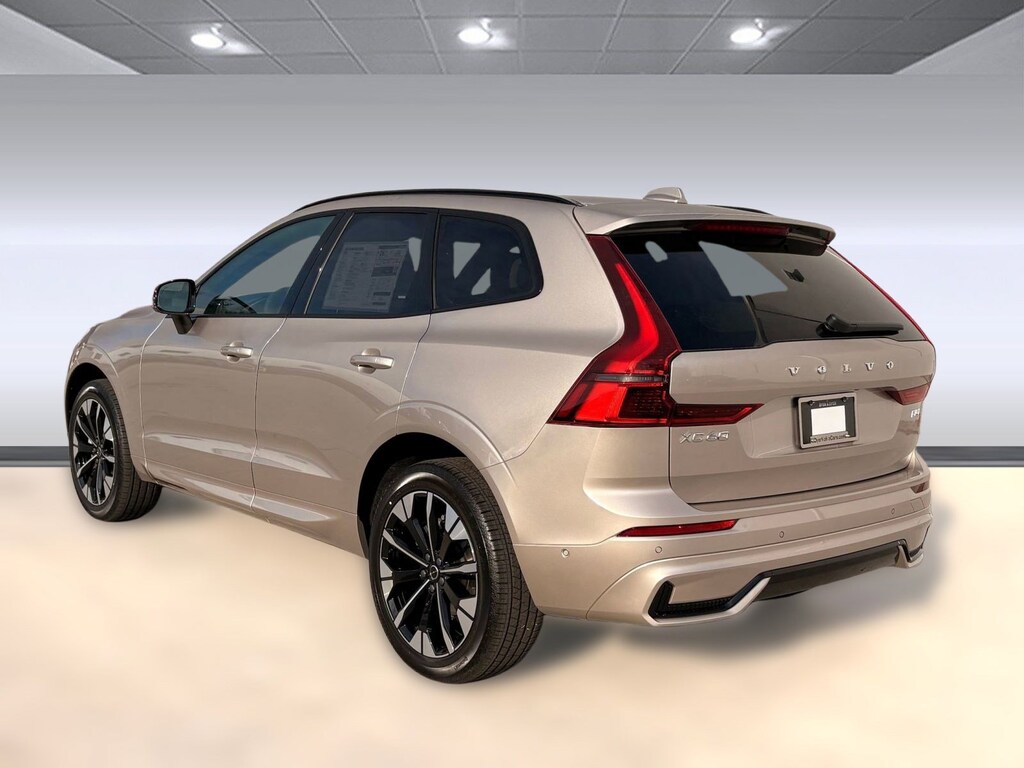 New 2026 Volvo XC60 B5 Plus SUV