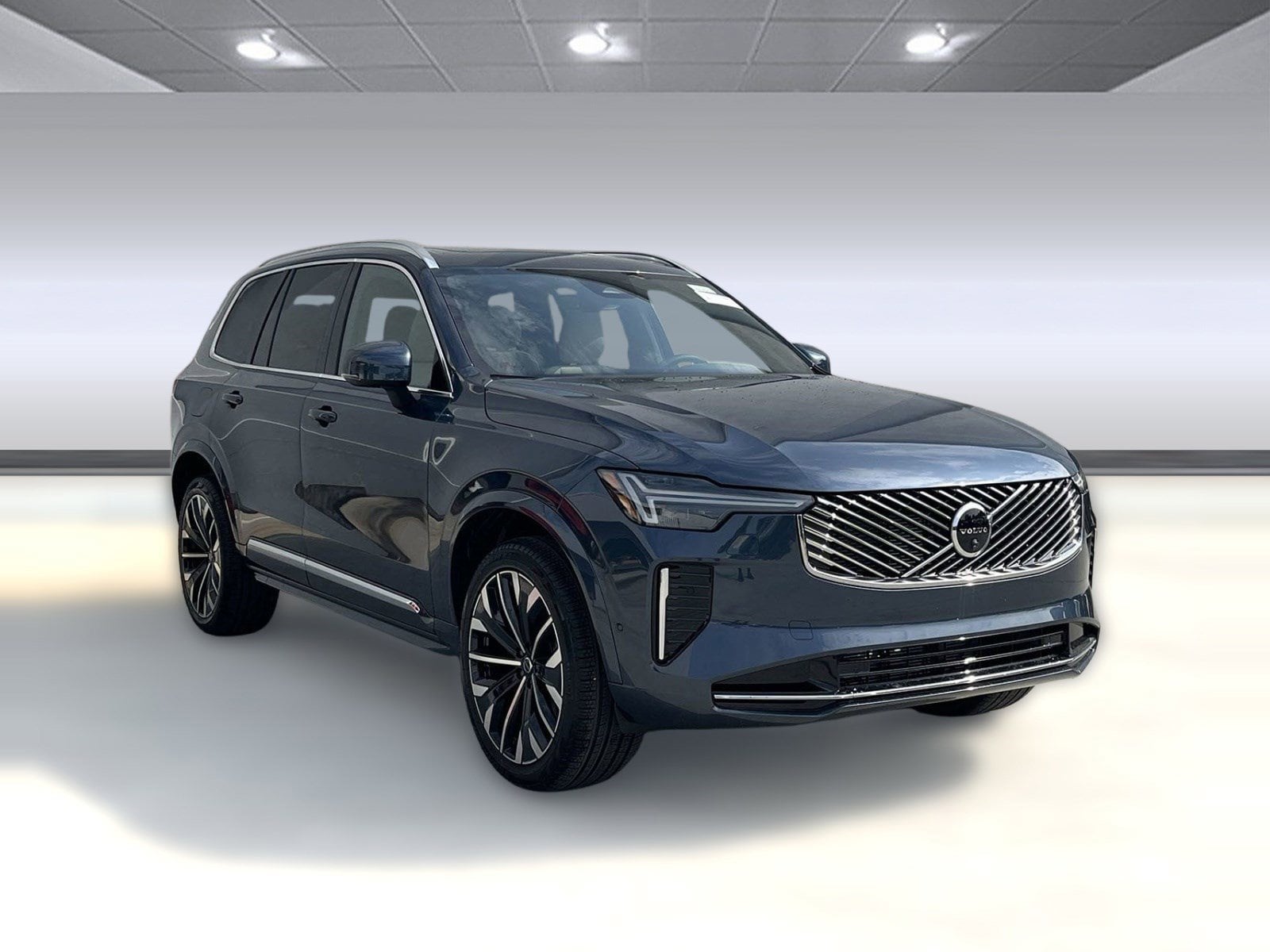 2026 Volvo XC90 Plus - Photo 7