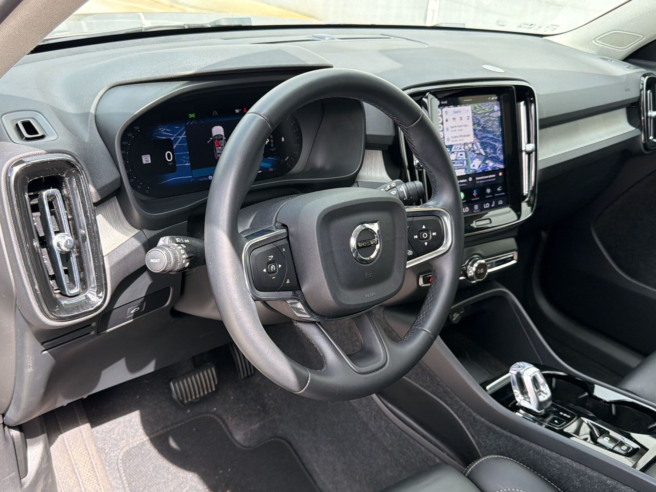 XC40 Plus Dark Theme SUV