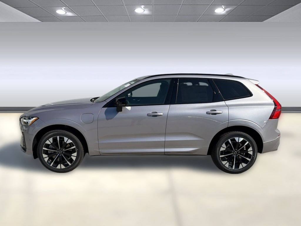New 2026 Volvo XC60 plug-in hybrid T8 Plus SUV