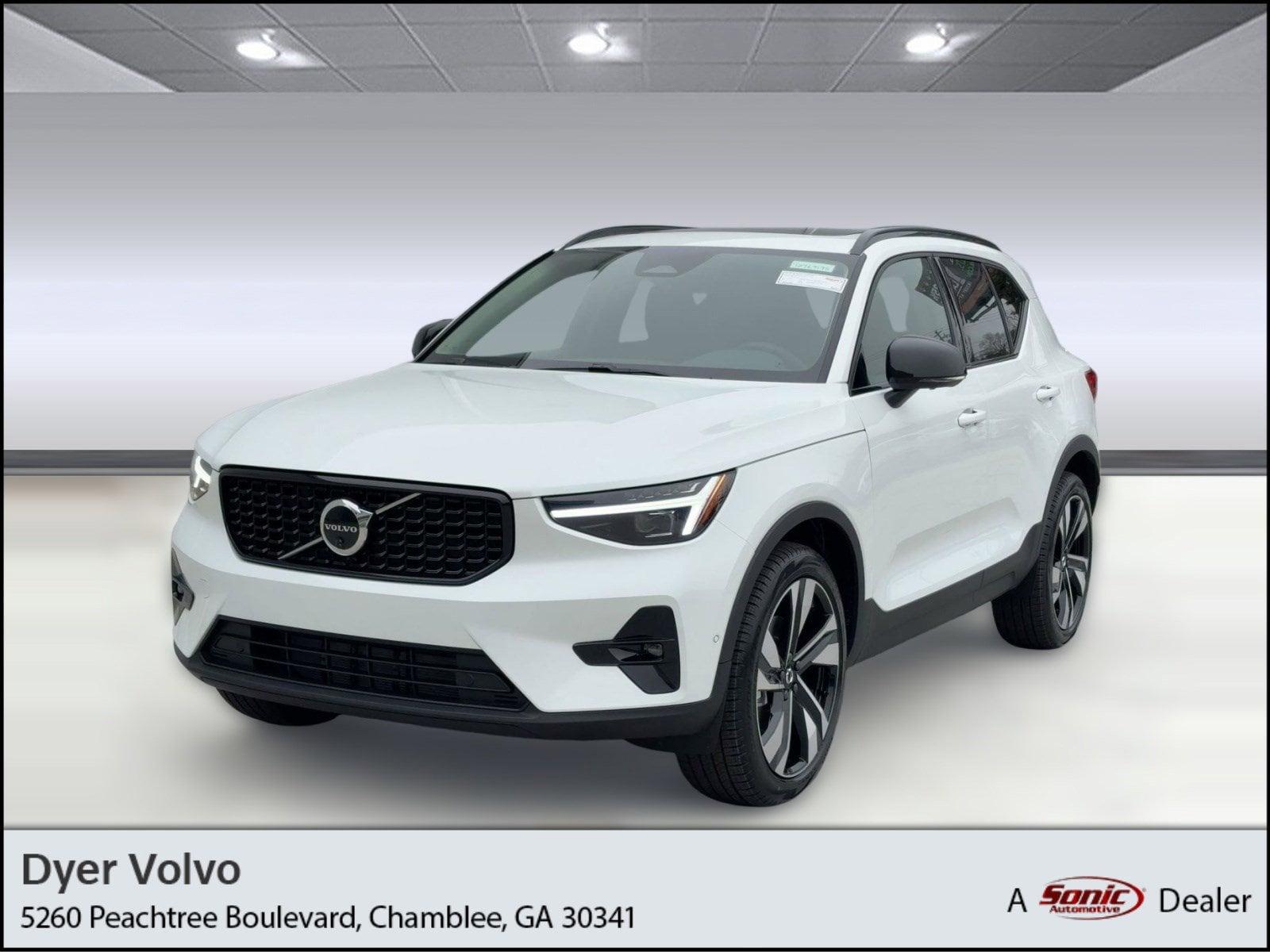 2026 Volvo XC40 SUV 