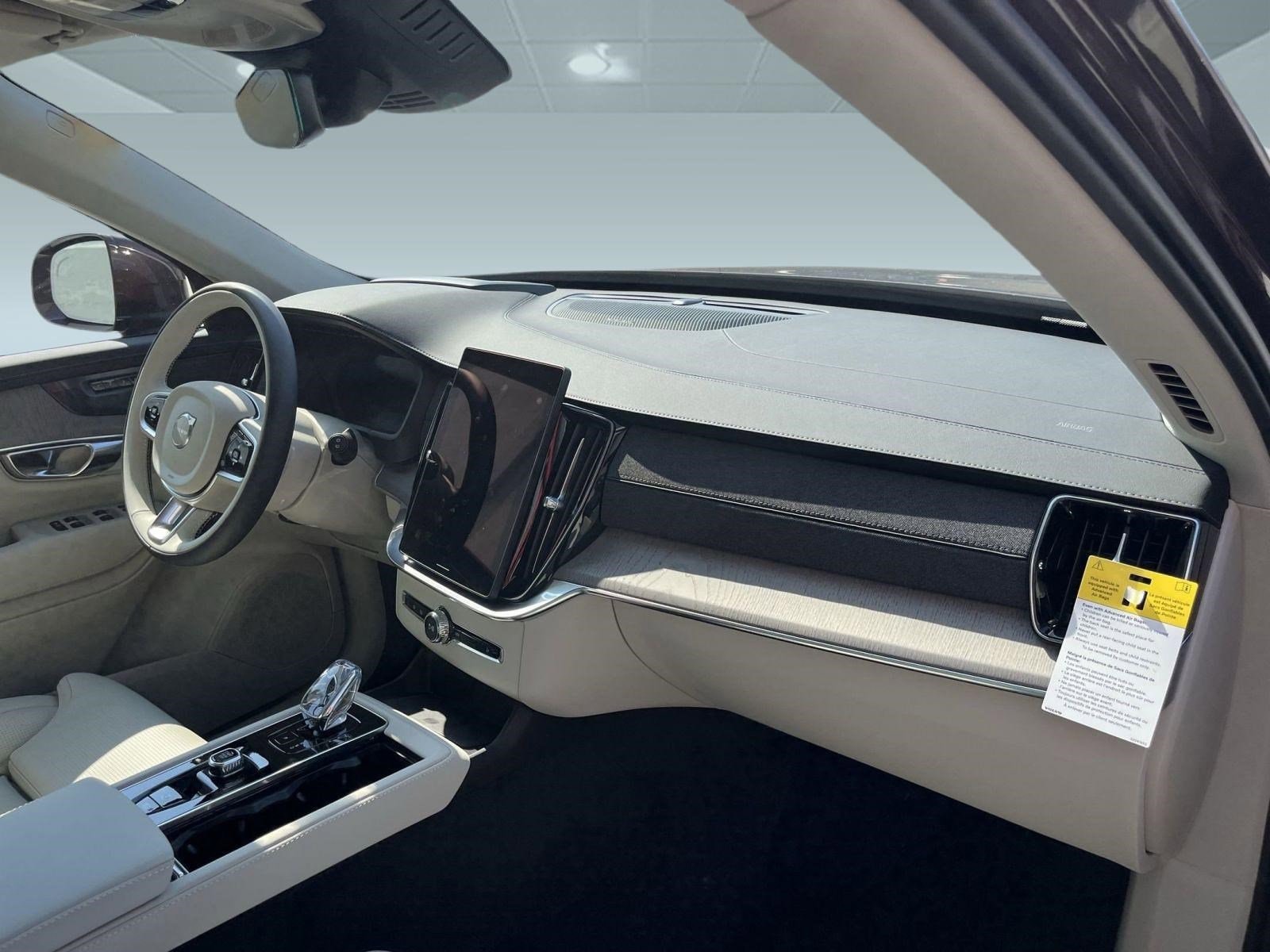 2026 Volvo XC90 Ultra - Photo 27