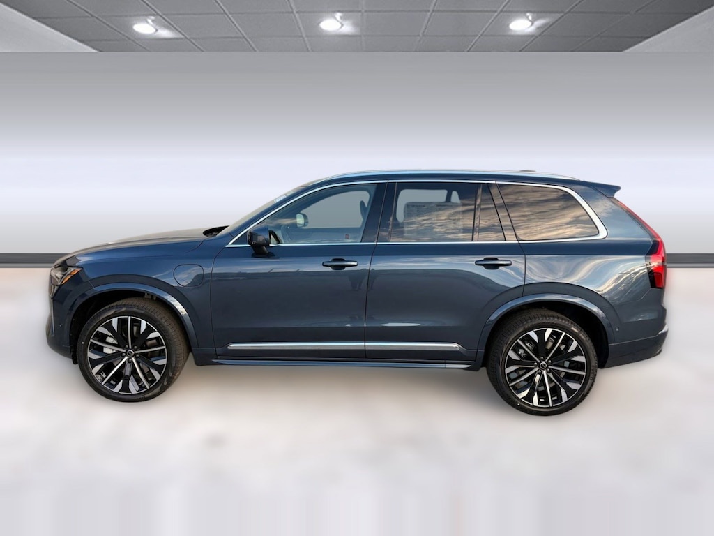 New 2026 Volvo XC90 plug-in hybrid T8 Plus 7-Seater SUV
